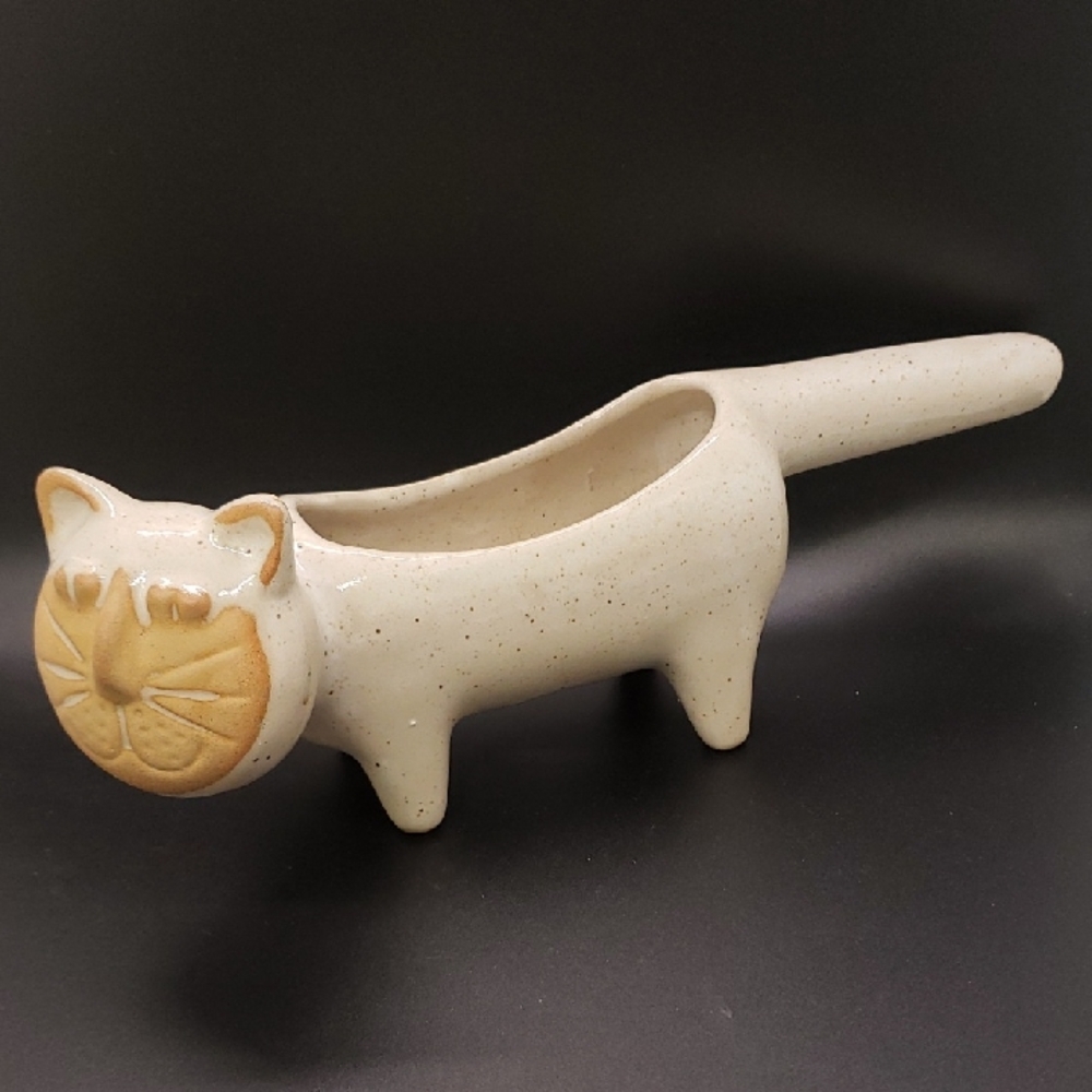 Ceramic Cat Planter - Cream and Tan